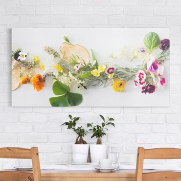 Canvas schilderijen Fresh Herbs With Edible Flowers