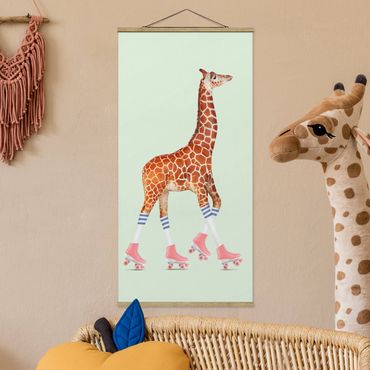 Stoffen schilderij met posterlijst Giraffe With Roller Skates