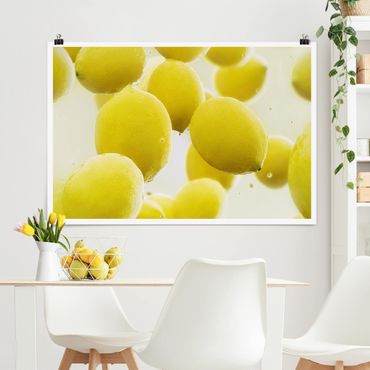 Posters Lemons In Water