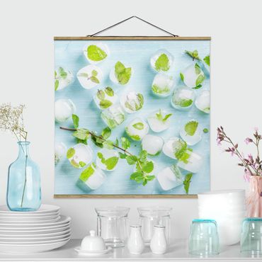 Stoffen schilderij met posterlijst Ice Cubes With Mint Leaves