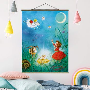 Stoffen schilderij met posterlijst Little Strawberry Strawberry Fairy - Sleep Taxi
