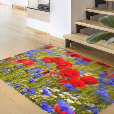 Vinyl tapijt Summer Meadow With Poppies And Cornflowers
