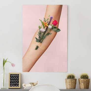 Canvas schilderijen Arm With Flowers