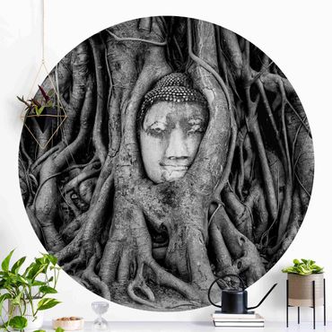 Behangcirkel Buddha In Ayutthaya Lined From Tree Roots In Black And White
