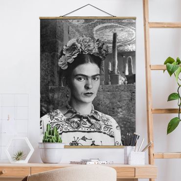 Stoffen schilderij met posterlijst - Frida Kahlo Photograph Portrait With Cacti