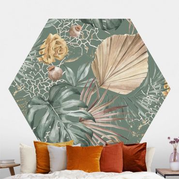 Hexagon Behang Large Leaves With Roses In Front Of Green