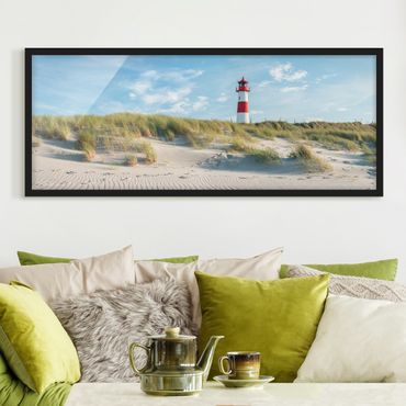 Ingelijste posters Lighthouse At The North Sea