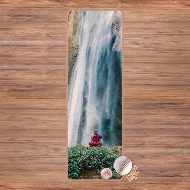 Yogamat kurk Monk At Waterfall
