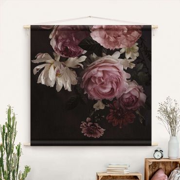 Wandtapijt - Pink Flowers On Black Vintage