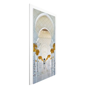 Deur behang Mosque In Abu Dhabi