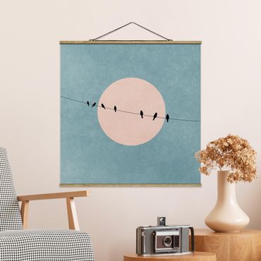 Stoffen schilderij met posterlijst Birds In Front Of Pink Sun I