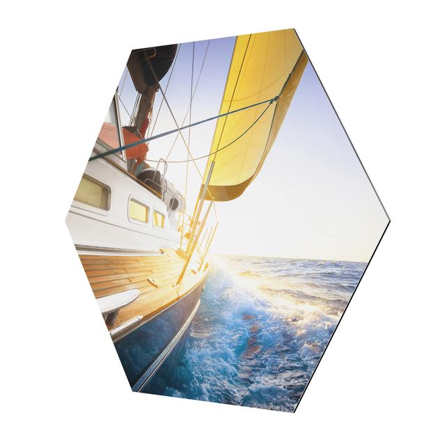 Hexagons Aluminium Dibond schilderijen Sailboat On Blue Ocean In Sunshine