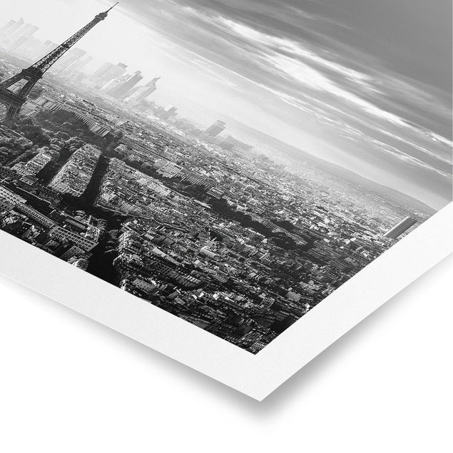 Posters The Eiffel Tower From Above Black And White