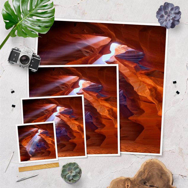 Posters Play Of Light In Antelope Canyon