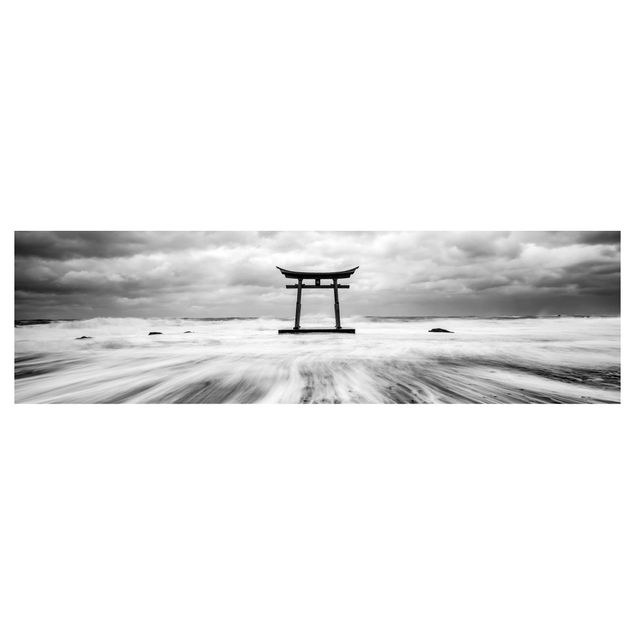 Keukenachterwanden Japanese Torii In The Ocean