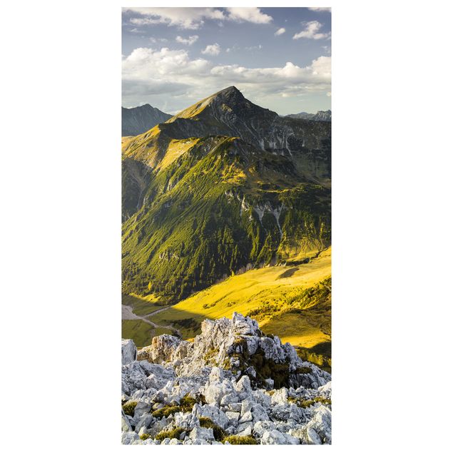 Ruimteverdeler Mountains And Valley Of The Lechtal Alps In Tirol