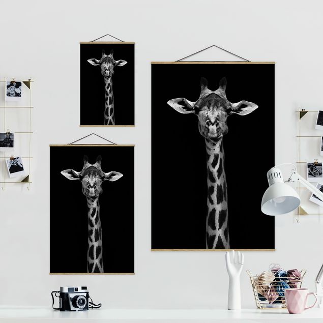 Stoffen schilderij met posterlijst Dark Giraffe Portrait