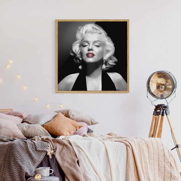 Ingelijste posters Marilyn With Red Lips