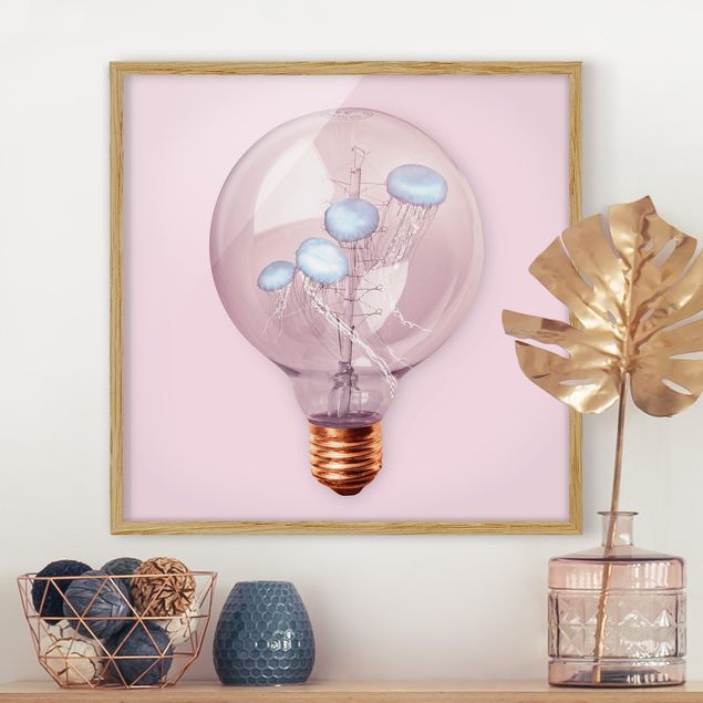 Ingelijste posters Light Bulb With Jellyfish