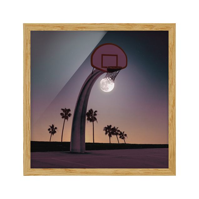 Ingelijste posters Basketball With Moon