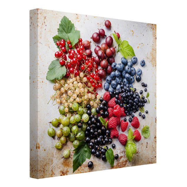 Canvas schilderijen Mixture Of Berries On Metal
