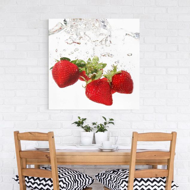 Canvas schilderijen Strawberry Water