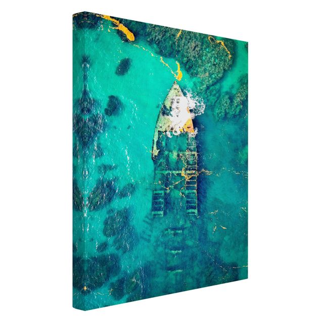 Canvas schilderijen Top View Ship Wreck In The Ocean