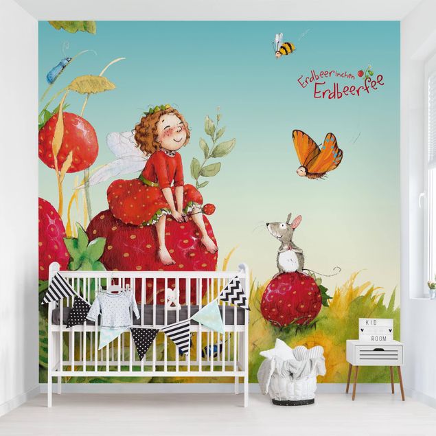 Fotobehang Little Strawberry Strawberry Fairy - Enchanting