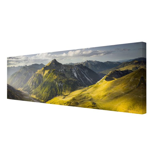 Canvas schilderijen Mountains And Valley Of The Lechtal Alps In Tirol