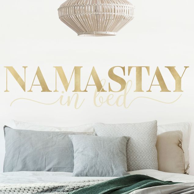 Muurstickers spreuken en quotes Namastay in bed Gold