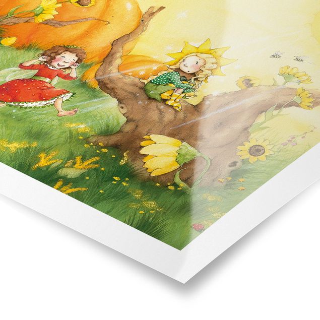 Posters Little Strawberry Strawberry Fairy - A Sunny Day