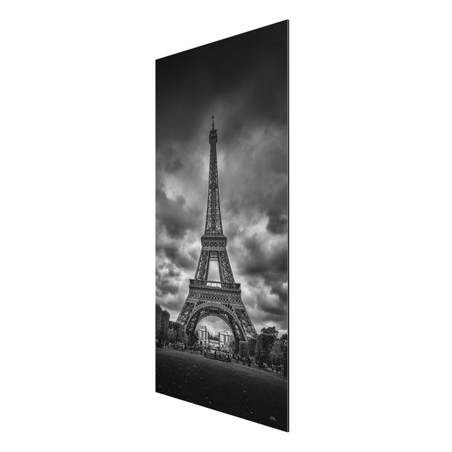 Aluminium Dibond schilderijen Eiffel Tower In Front Of Clouds In Black And White