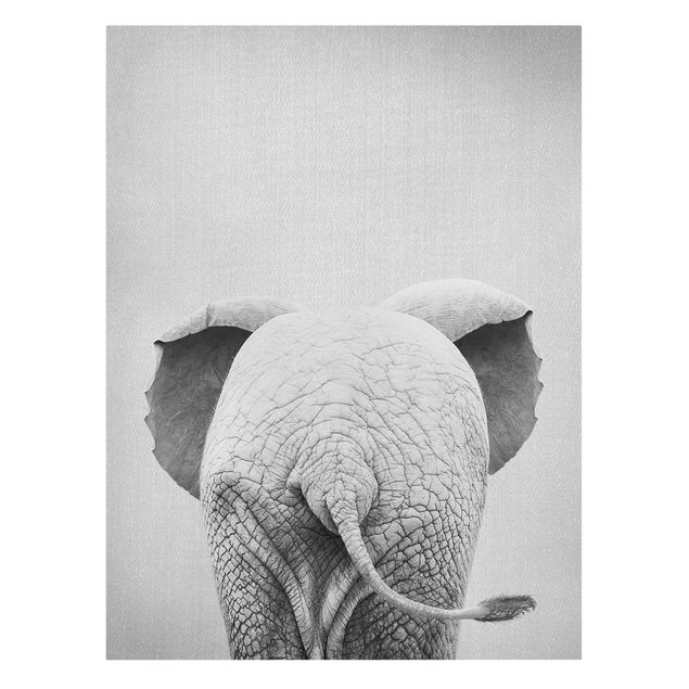 Leinwandbild - Baby Elefant von hinten Schwarz Weiß - Hochformat 3:4