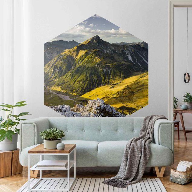 Hexagon Behang Mountains And Valley Of The Lechtal Alps In Tirol