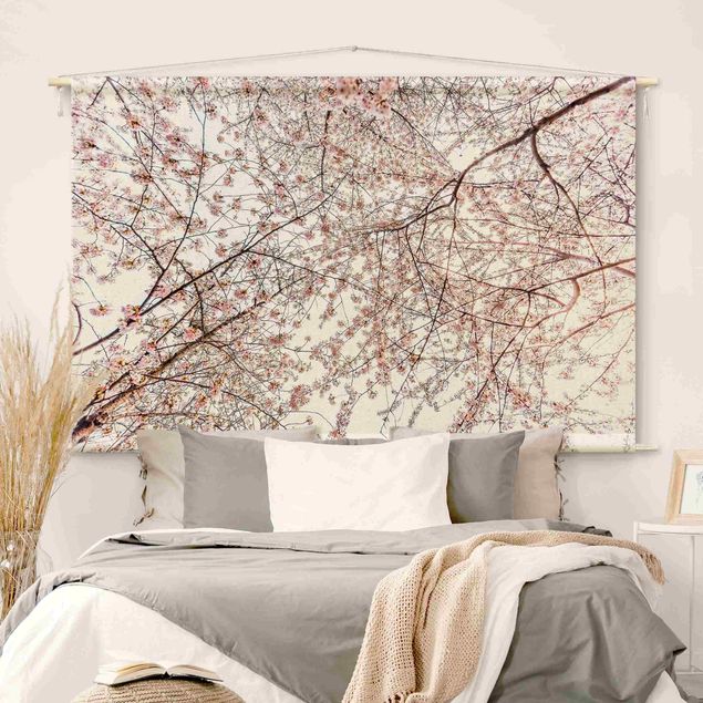 Wandtapijt modern Glance Upon Blossoming Cherry Branches