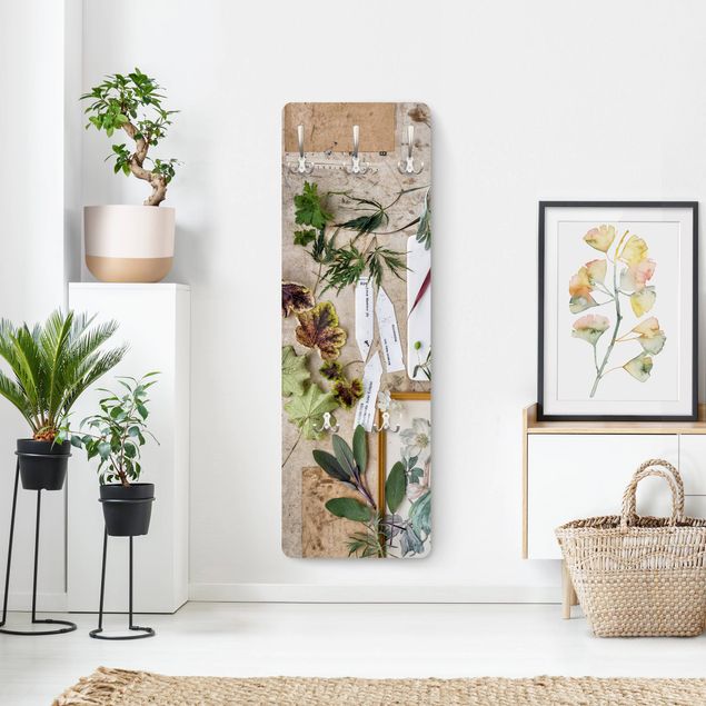 Wandkapstokken houten paneel Flowers And Garden Herbs Vintage