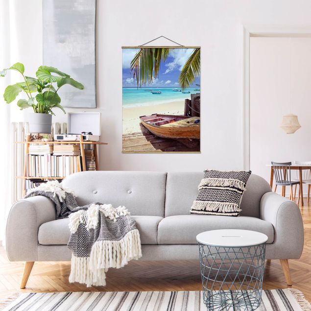 Stoffen schilderij met posterlijst Boat Beneath Palm Trees