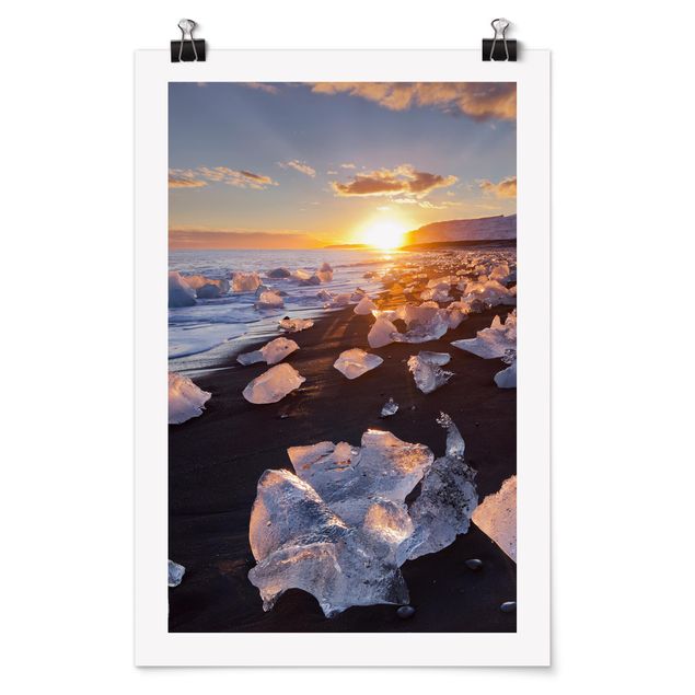 Posters Chunks Of Ice On The Beach Iceland