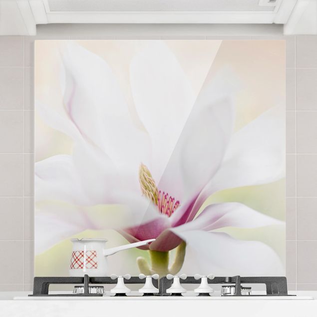 Spatscherm keuken Delicate Magnolia Blossom