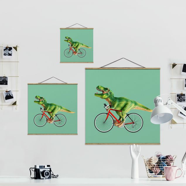 Stoffen schilderij met posterlijst Dinosaur With Bicycle