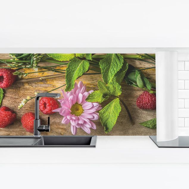 Achterwand in keuken Flowers Raspberries Mint