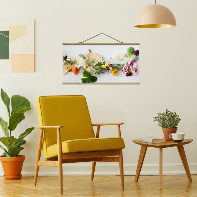 Stoffen schilderij met posterlijst Fresh Herbs With Edible Flowers