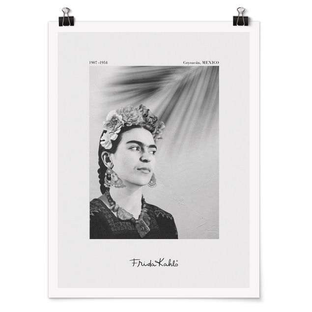 Poster - Frida Kahlo Portrait mit Schmuck - Hochformat 3:4
