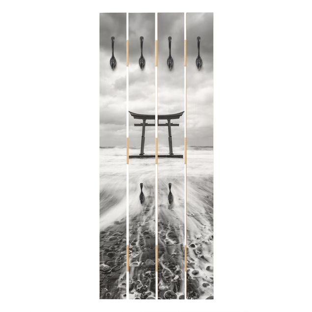 Wandkapstokken houten pallet Japanese Torii In The Ocean
