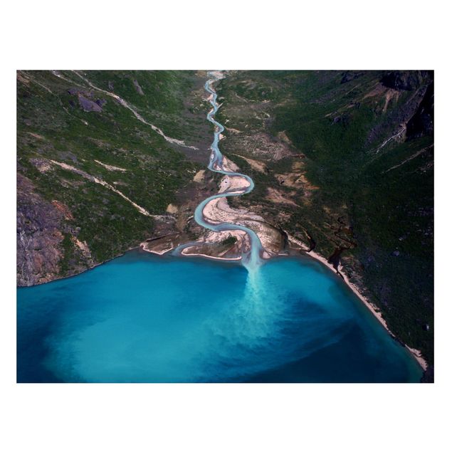 Magneetborden River In Greenland