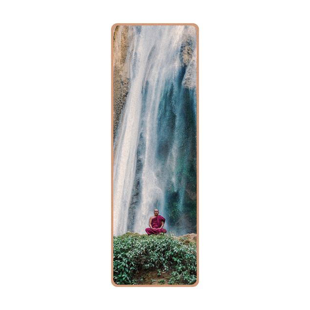 Yogamat kurk Monk At Waterfall
