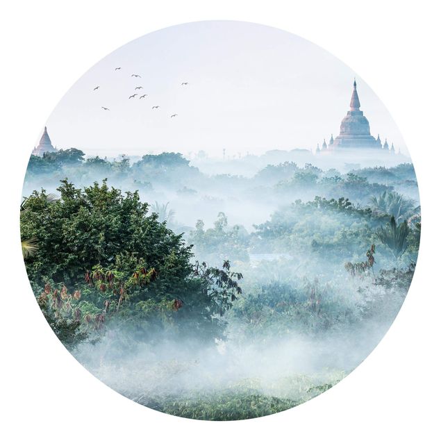 Behangcirkel Morning Fog Over The Jungle Of Bagan