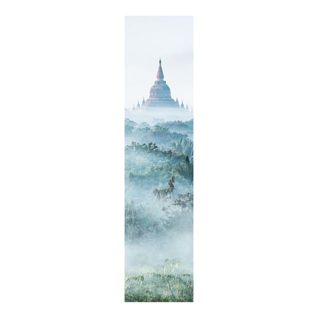 Schuifgordijnen Morning Fog Over The Jungle Of Bagan
