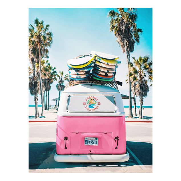 Glasschilderijen - Pink VW Bus With Surfboards