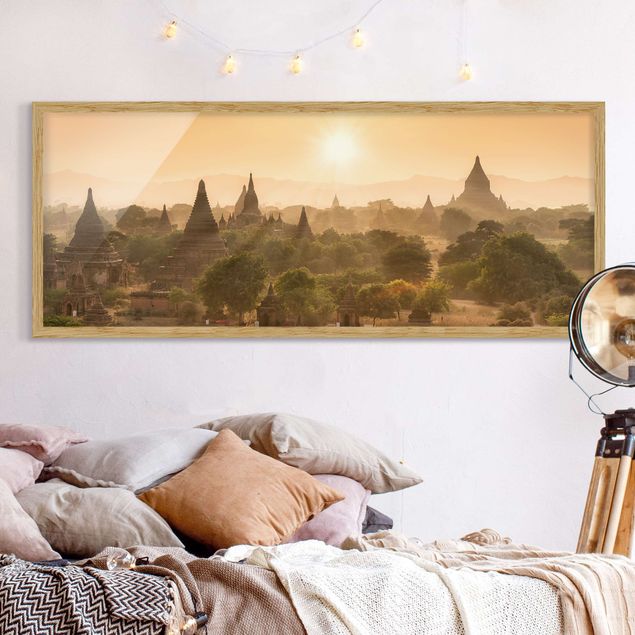 Ingelijste posters Sun Setting Over Bagan